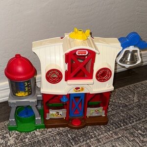 Fisher-Price Little People caring for animals Barn Playset works
